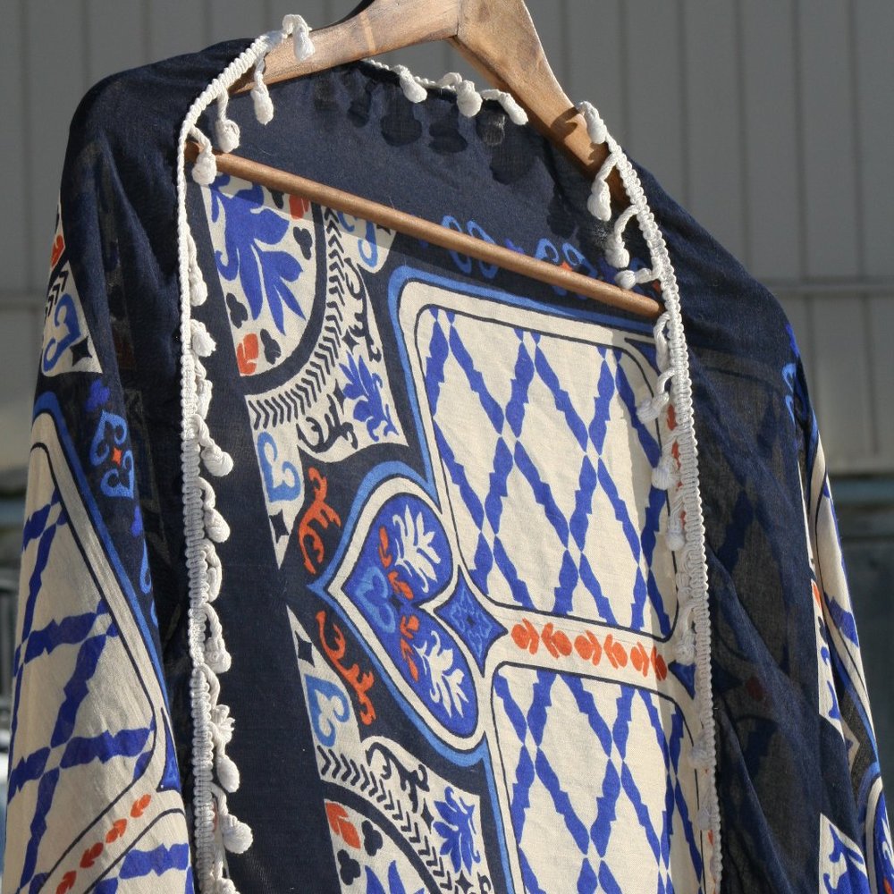 Lovely Anthropologie Scarf/Kimono